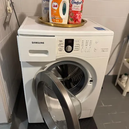 Karhulan Kammari, Oma Sisaeaenkaeynti Ja Wc, Keskusta Affittacamere Valkeakoski