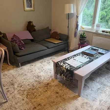 Karhulan Kammari, Oma Sisaeaenkaeynti Ja Wc, Keskusta 3*